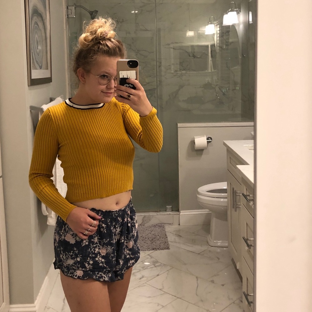 yellow long sleeve crop top
